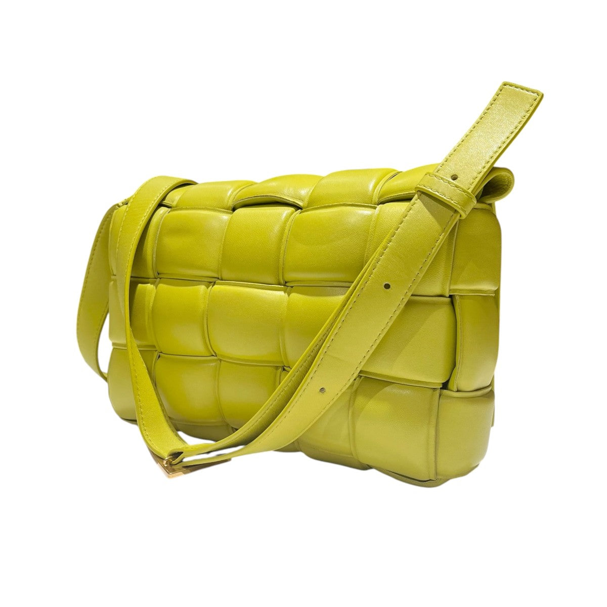 BOTTEGA VENETA マキシ イントレチャート パデッド カセット レザー ショルダー バッグ 古着・中古-2枚目のアイテム画像