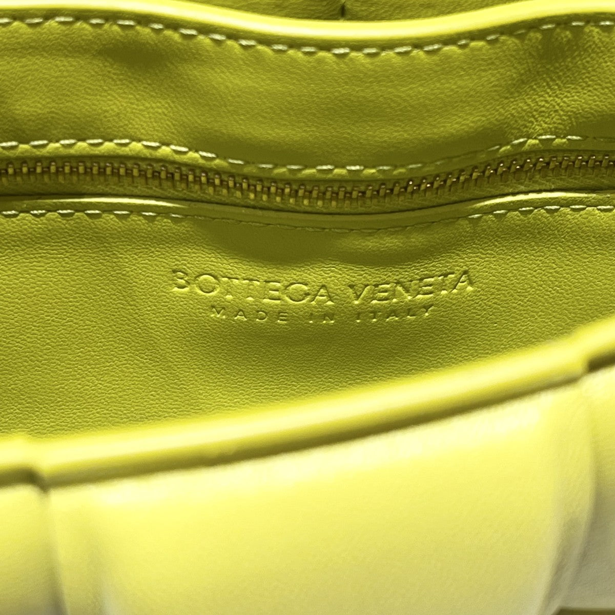 BOTTEGA VENETA マキシ イントレチャート パデッド カセット レザー ショルダー バッグ 古着・中古-8枚目のアイテム画像