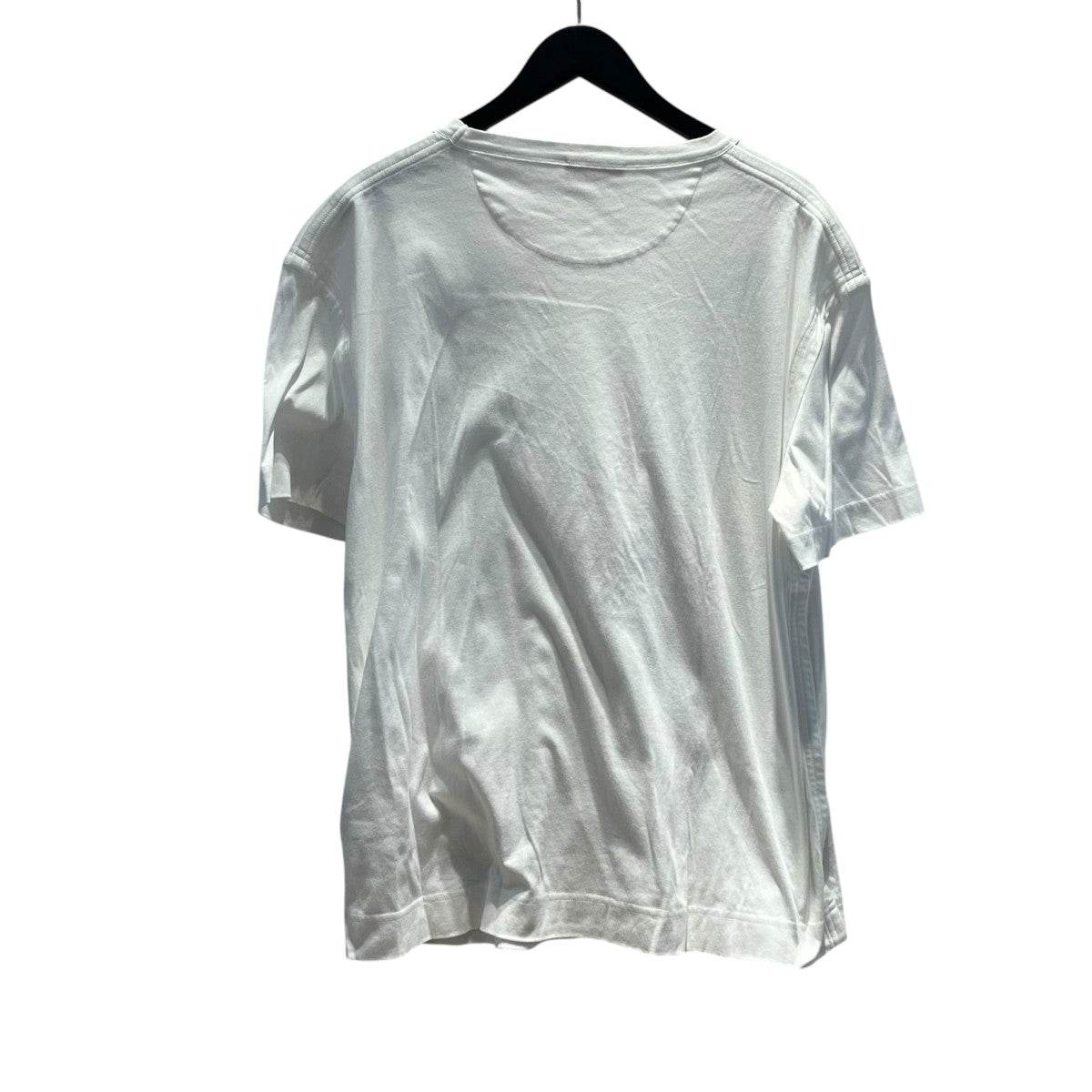 裾タグTシャツ