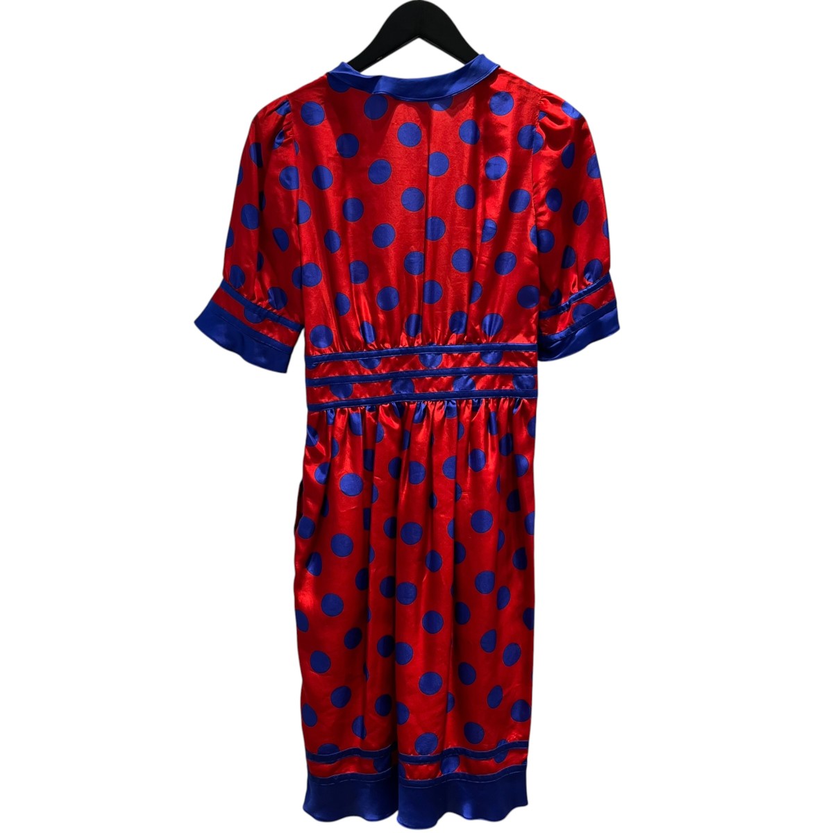 ドット柄ドレス