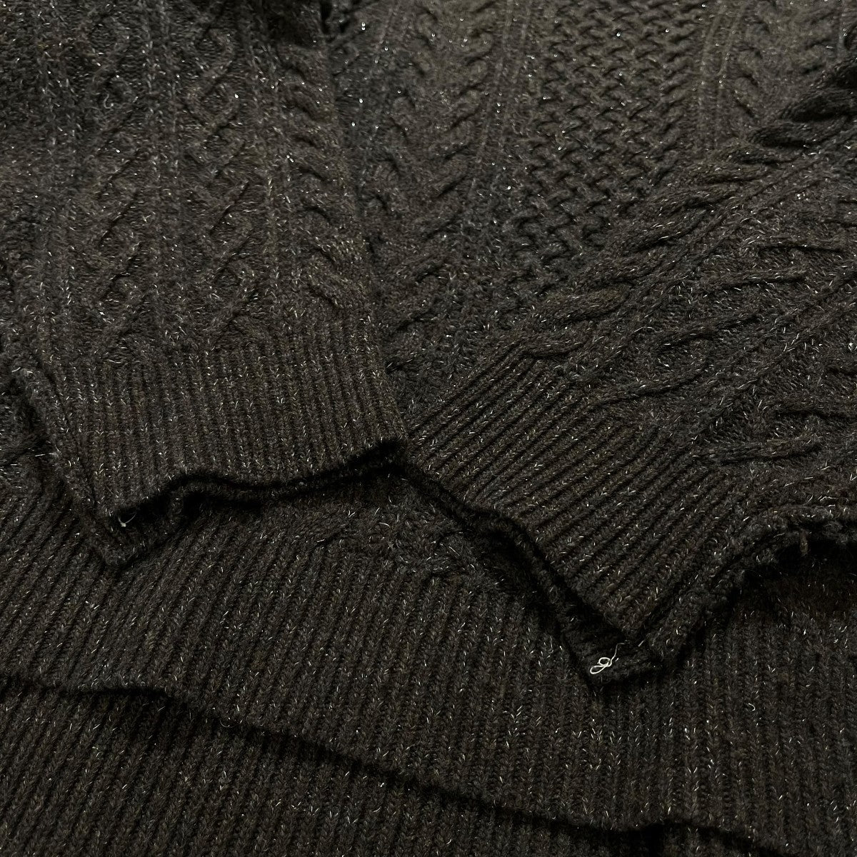 25AWCALBE KNITセーター