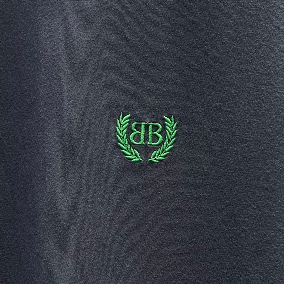 BB刺繍 ダメージ加工モックネック半袖Tシャツ764235