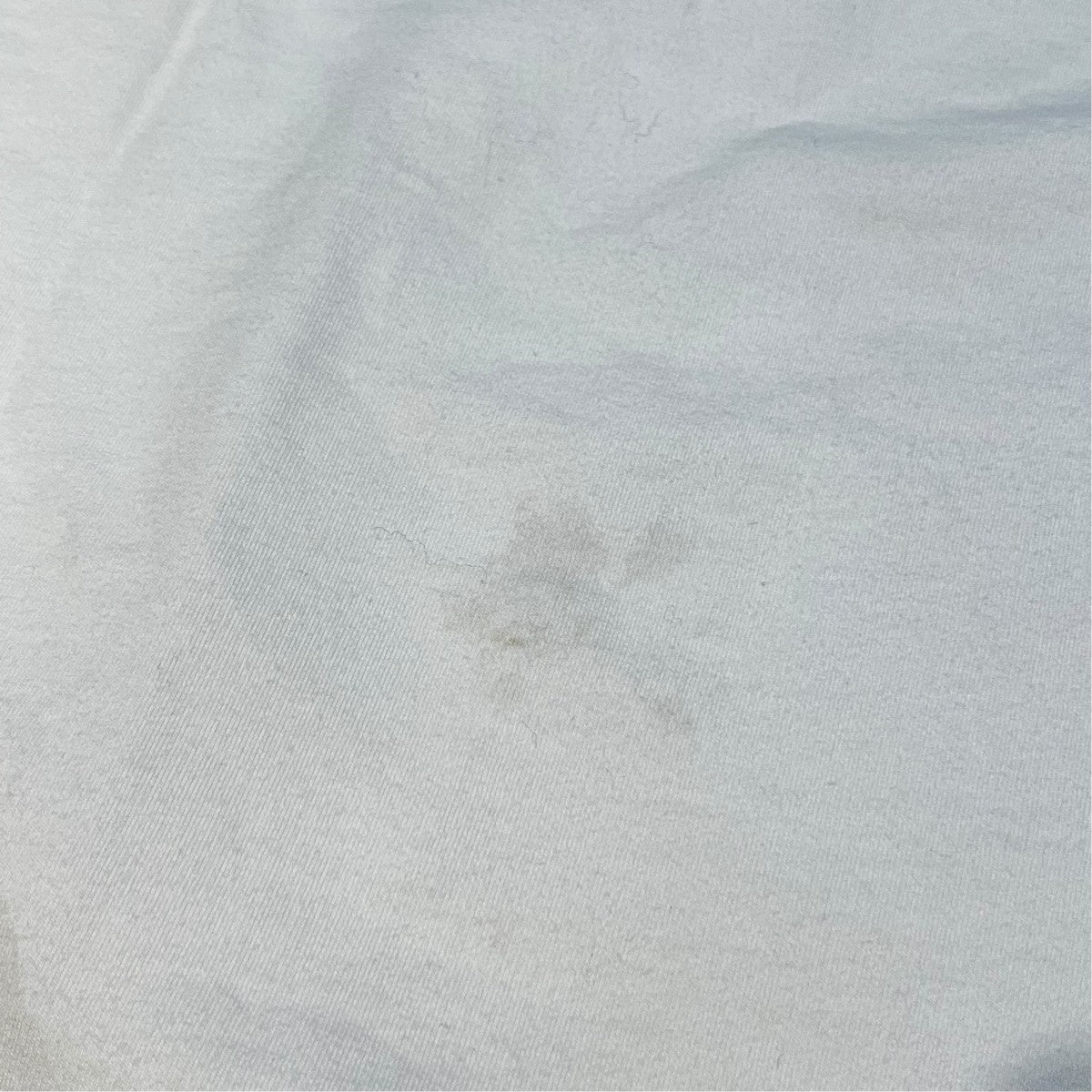 ロゴプリントTシャツ