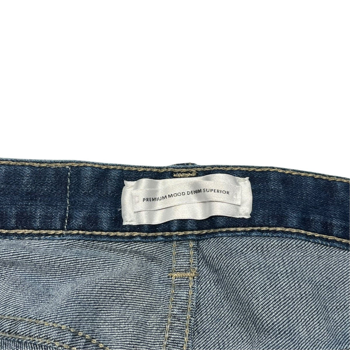 デニムパンツ