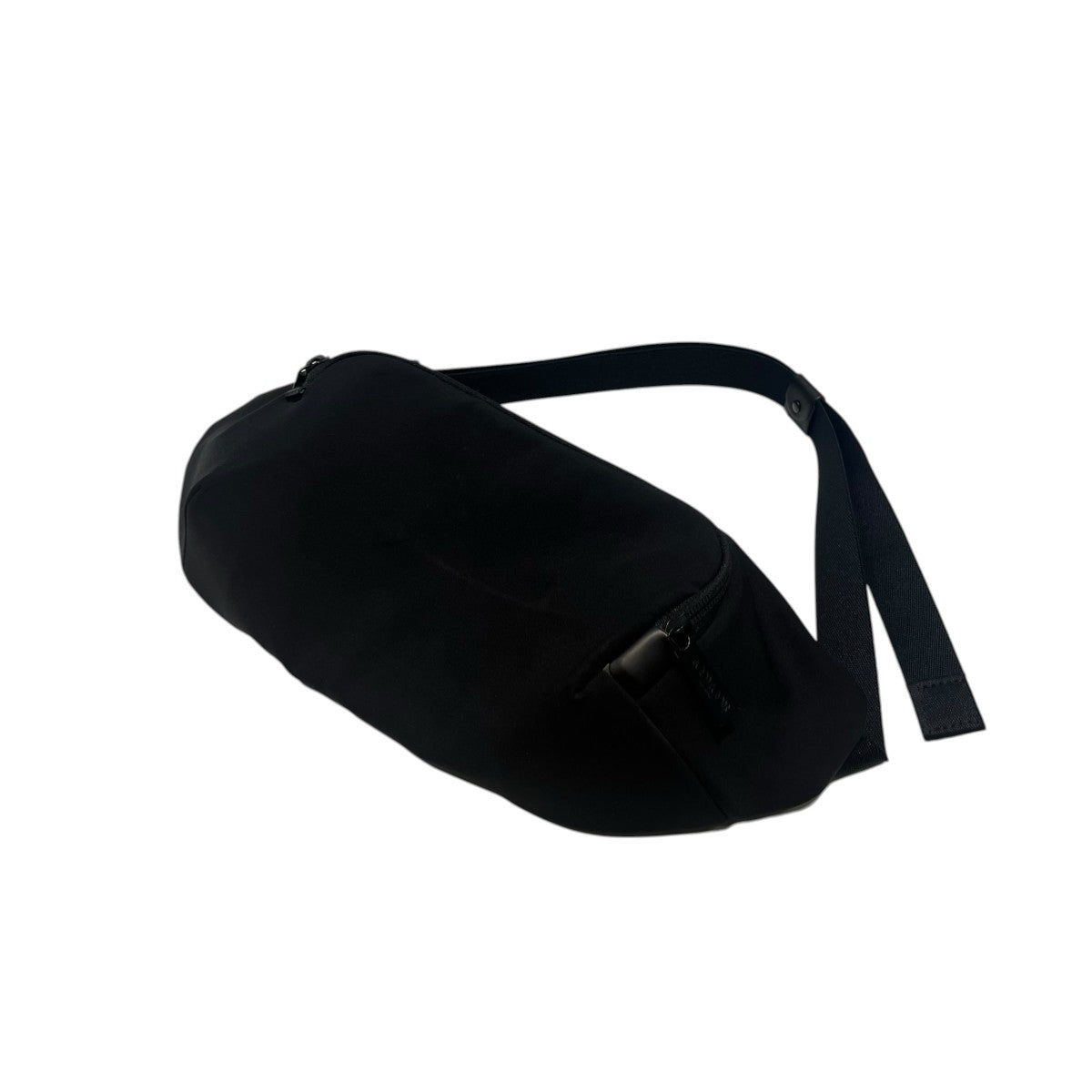 GOODGOODS ISSEY MIYAKE ボディーバッグGG23-AG051 古着・中古-1枚目のアイテム画像