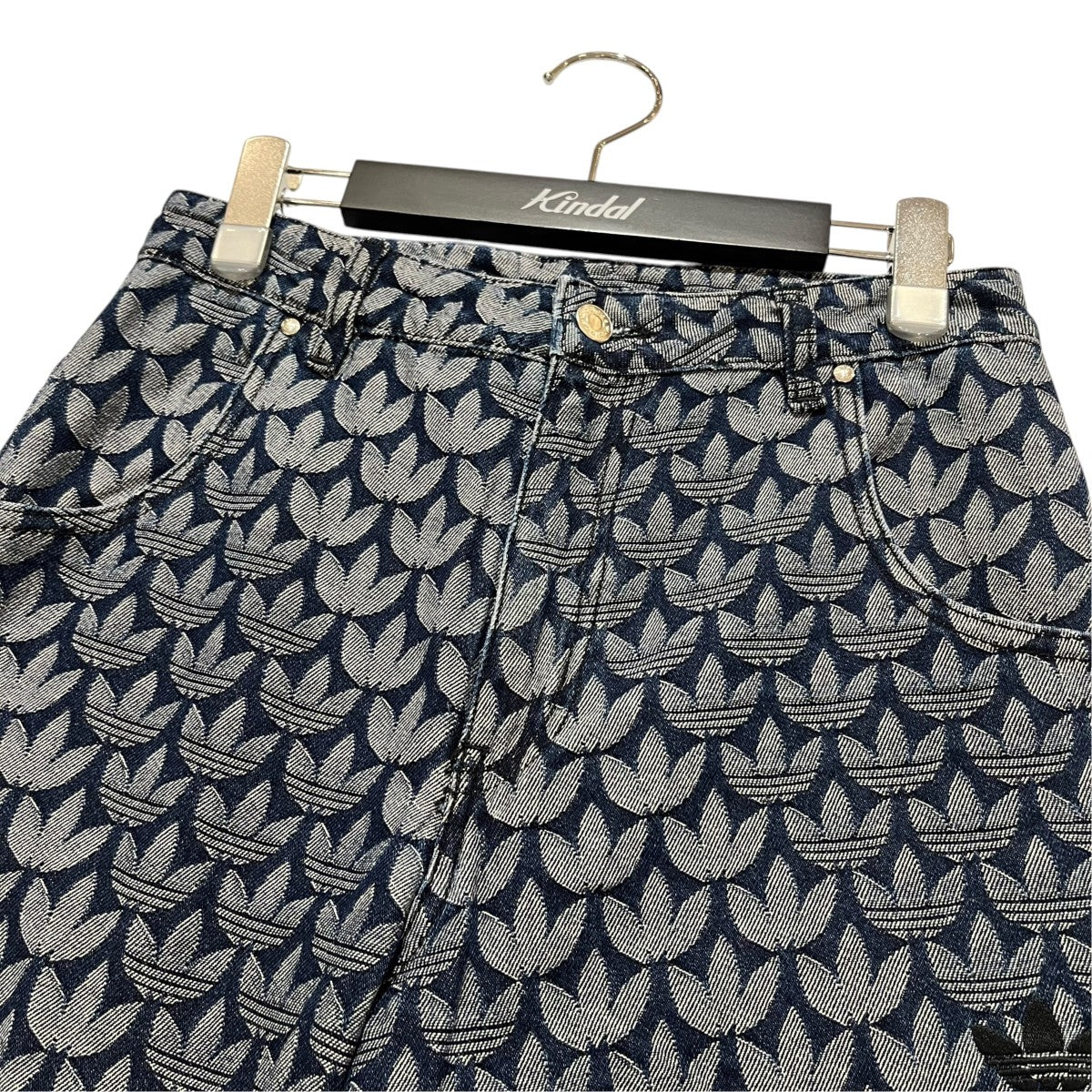 adidas デニム ルーズ モノグラム パンツデニムパンツKD0399 古着・中古-3枚目のアイテム画像