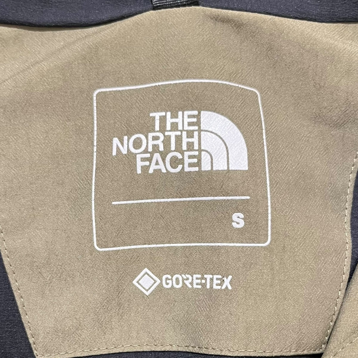 Mountain Jacket GORE-TEXジャケットNP61800