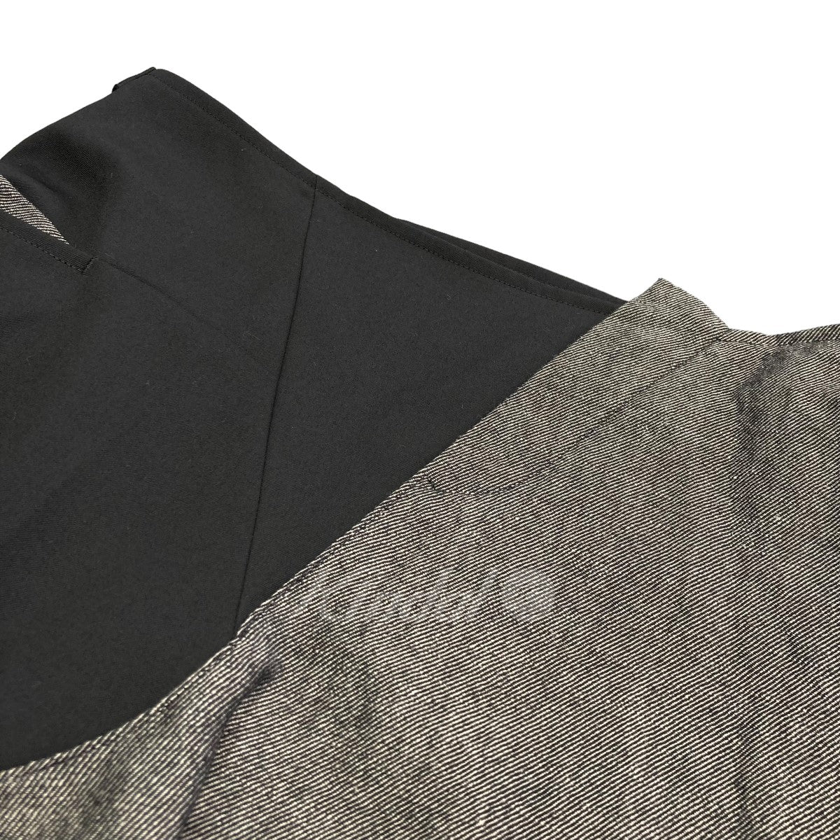 Y's(ワイズ) 2023AW 「WOOL GABARDINE FLARED SKIRT WITH GUSSETS」【値下げ】 YU S01 100  ブラック サイズ 15｜【公式】カインドオルオンライン ブランド古着・中古通販【kindal】