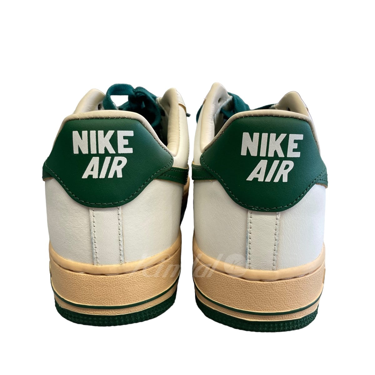 NIKE(ナイキ) 「AIR FORCE 1 07 LV8」 ローカットスニーカー DZ4764