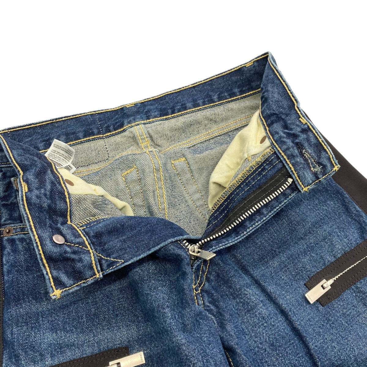 リーバイス×サカイの17AW ジップカットアウトデニムパンツ PC9-55982-0000です。 LEVI’S×sacai ボトムス 古着・中古アイテム