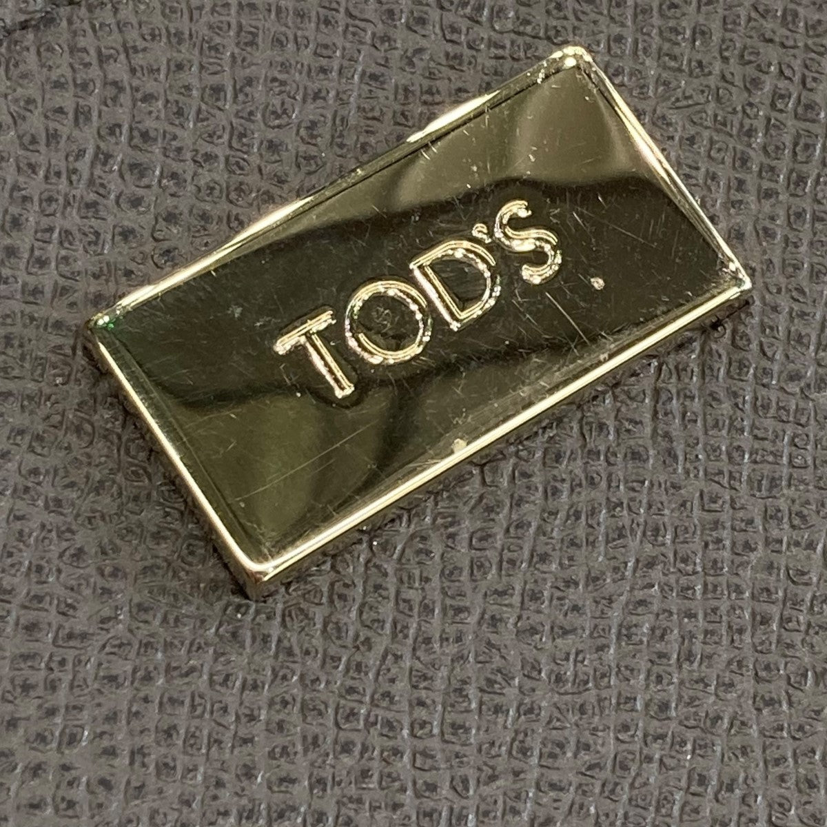 TOD'S(トッズ) カーブジップ長財布 グレー サイズ ONE｜【公式