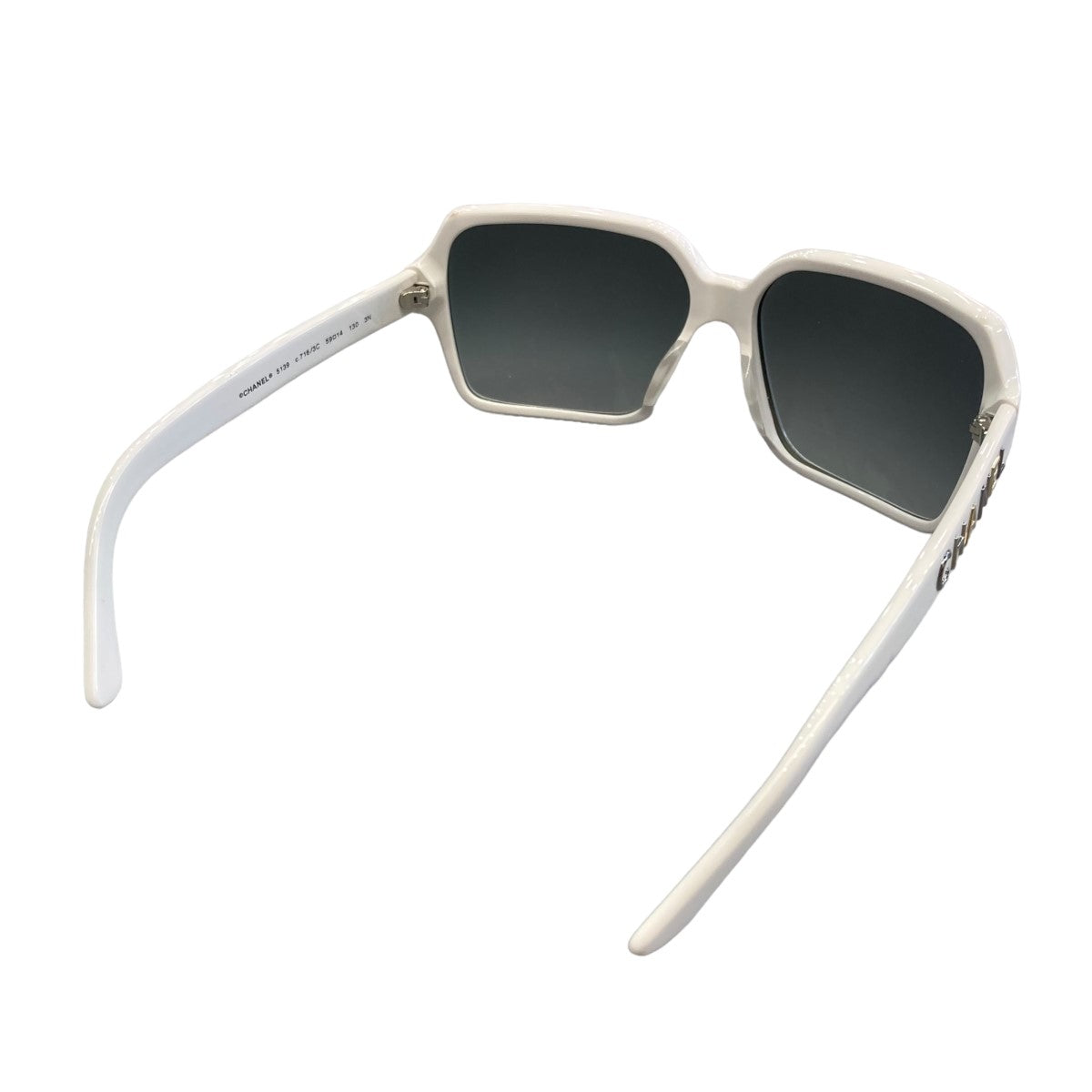 CHANEL サングラス5139 の古着・中古アイテム