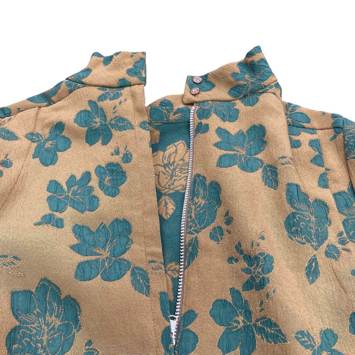 TOGA PULLA(トーガプルラ) FLOWER JACQUARD DRESSジャカードデザイン