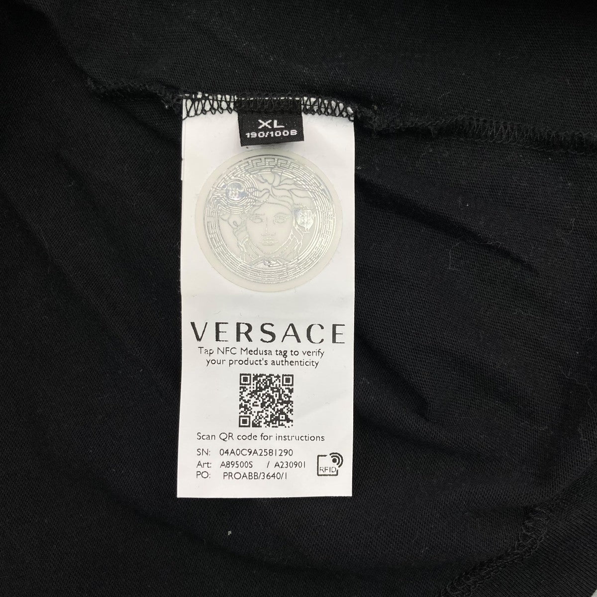 希少【Versace Versus】バックテープロゴクルーネックスウェット 希少【Versace Versus】バックテープロゴクルーネックスウェット