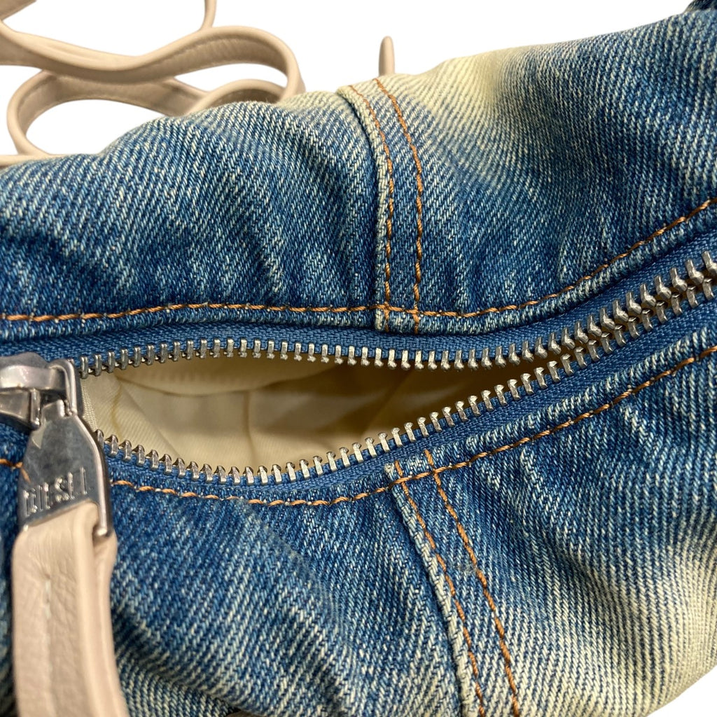 DIESEL(ディーゼル) ソラライズドデニムチャームドハンドバッグ  