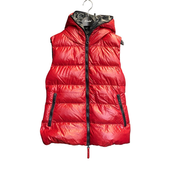 DUVETICA デュベティカ ダウンベスト Goccia 38サイズ 赤 DUVETICA(デュベティカ) ダウンベスト01663166 01663166 レッド サイズ