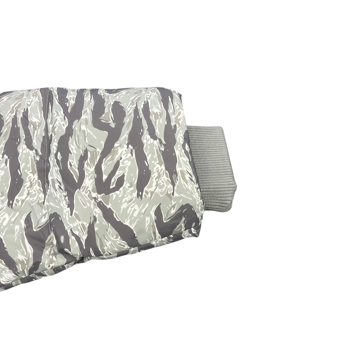 ×Spiritual Children Tiger Puffer Jacketダウンジャケット