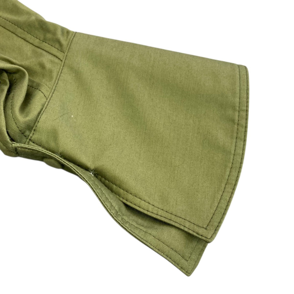 mame kurogouchi(マメクロゴウチ) Military Cotton Deep Neck