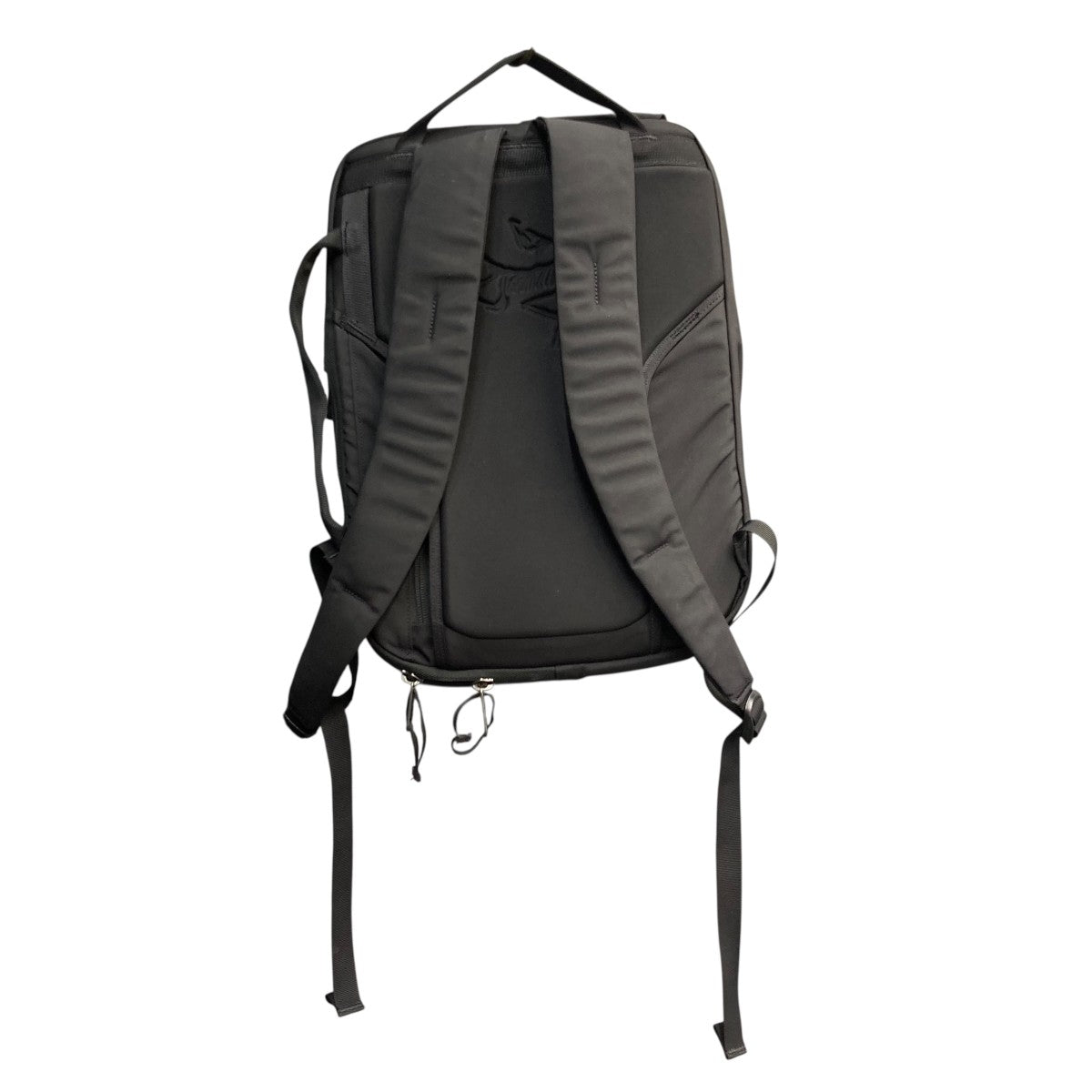 ARC'TERYX BLADE 6 ブラックバックパック アークテリクス】ブレード6のサイズ感をレビュー!通勤に最適な