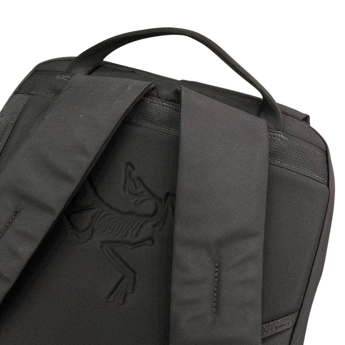 ARC'TERYX BLADE 6 ブラックバックパック アークテリクス】ブレード6のサイズ感をレビュー!通勤に最適な