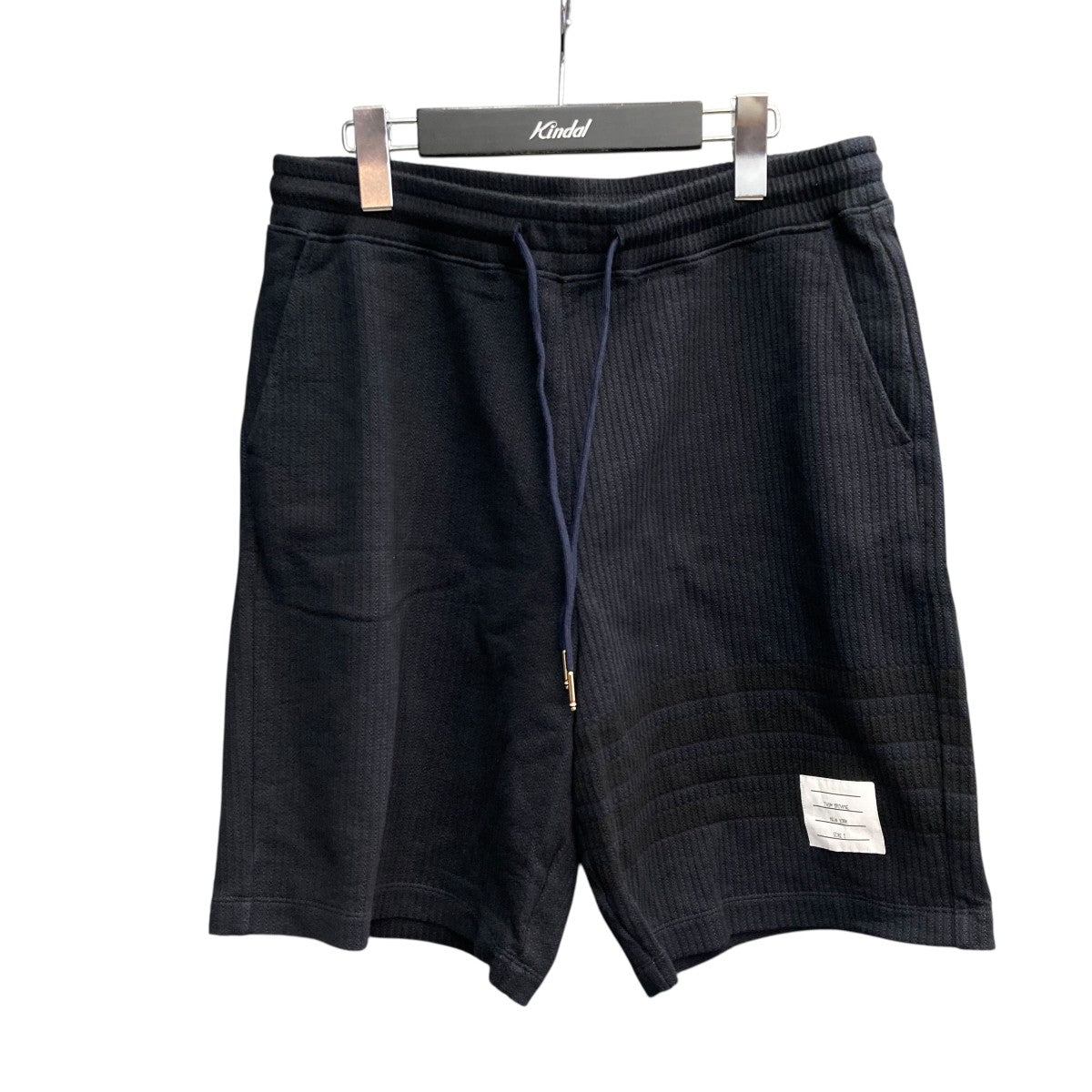 新品未使用タグ付／トムブラウンTHOM BROWNE. ショートパンツ ネイビー Thom Browne(トム・ブラウン) 23AWハーフパンツMJQ166A-J0063