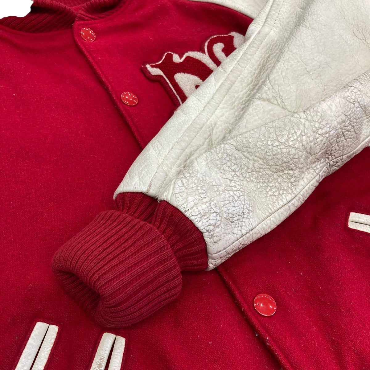 Varsity Jacketスタジャン