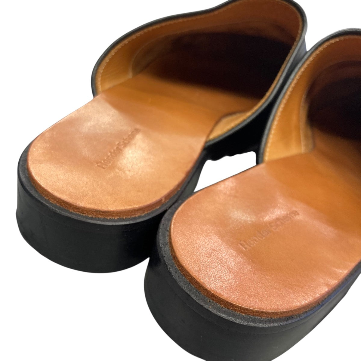 Hender Scheme(エンダースキーマ) CHEAKレザーミュール ブラック