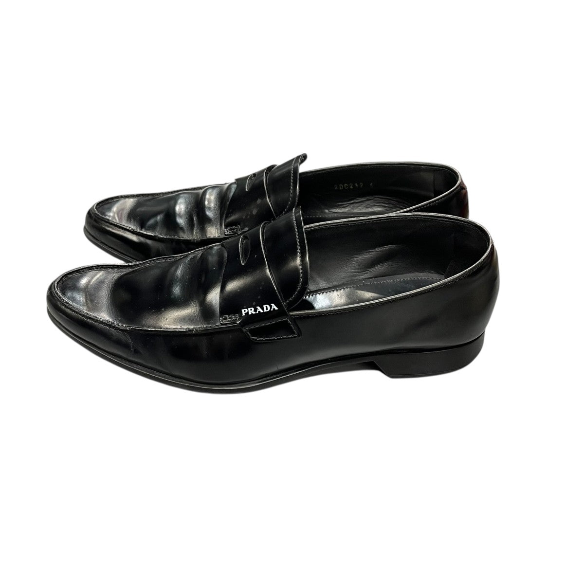 あきらページPRADA ローファー　38.5サイズ PRADA ローファー サイズ38.5 - メルカリ