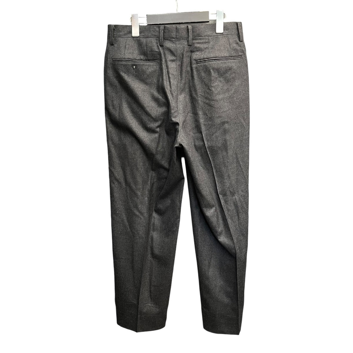 AURALEE(オーラリー) SUPER LIGHT WOOL TWO-TUCK SLACKSスラックス