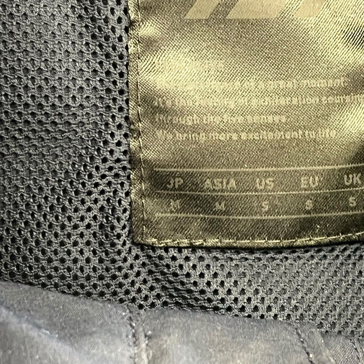 Tech Hiker Mountain VestＢＪ　５９０２２