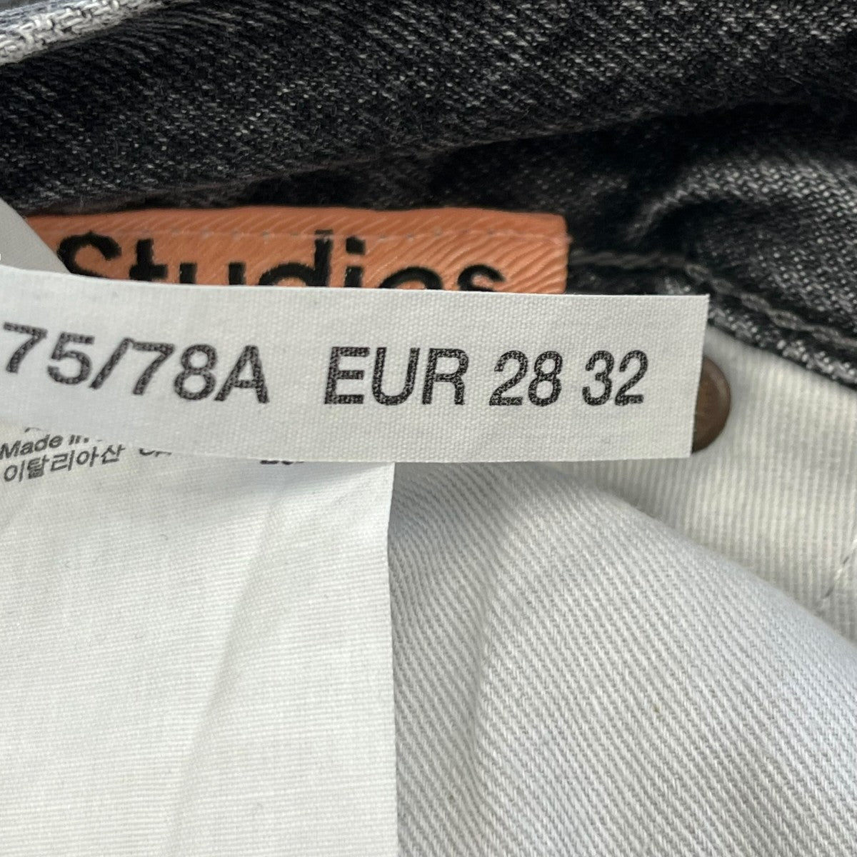 ACNE STUDIOS 1989 Ash BlackデニムパンツB00322 古着・中古-7枚目のアイテム画像