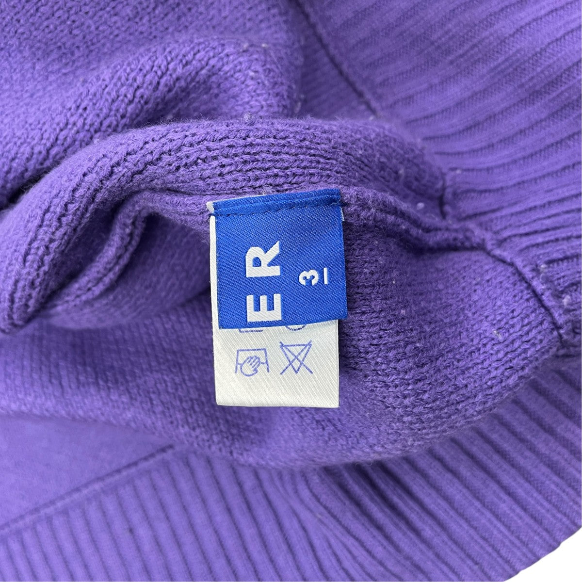 LOGO KNITハイネックニット