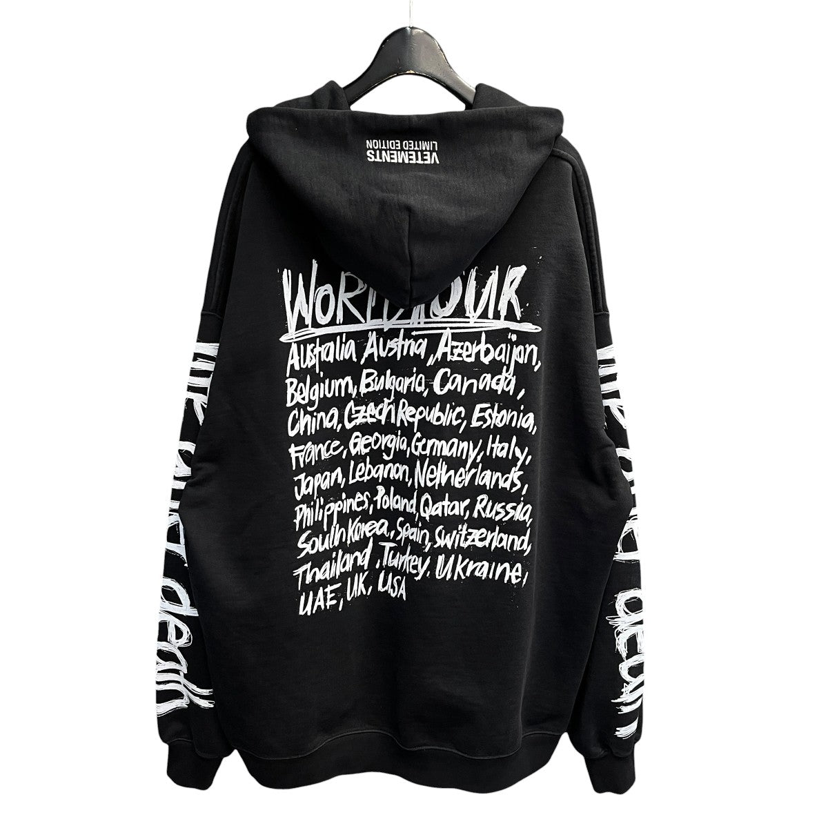 World Tour Logo HoodieパーカーUA52TR910W