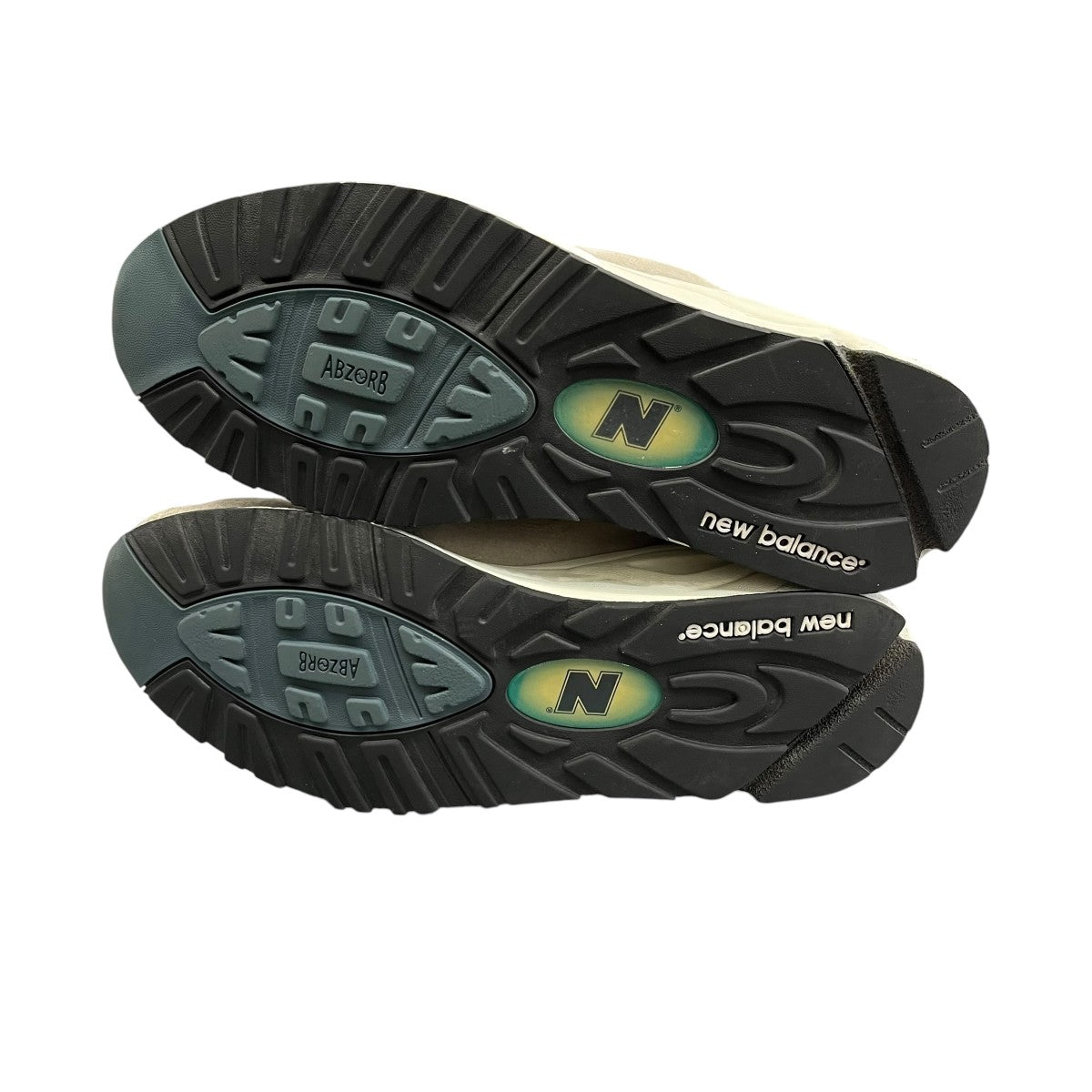 990V2ローカットスニーカーM990GY2