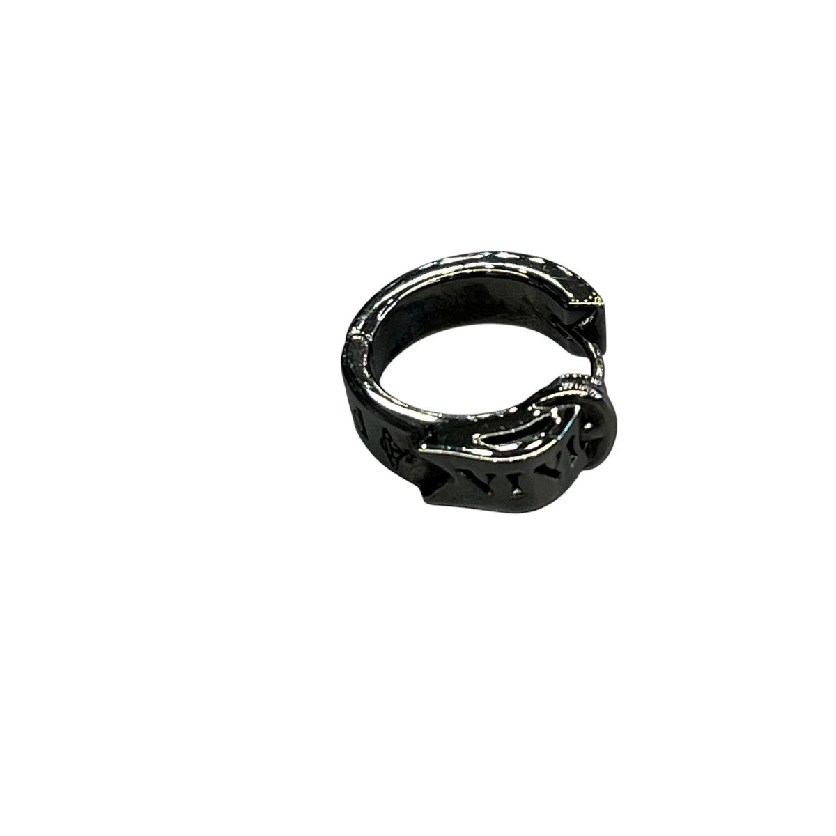 BOBBY SINGLE HOOPピアス