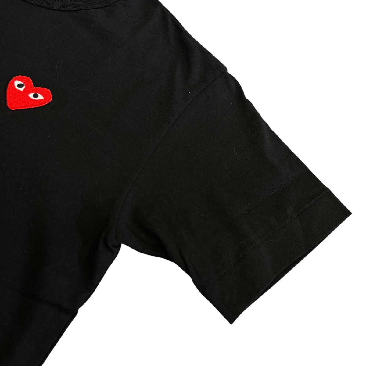AD2024 T-Shirt With Red EmblemTシャツAX-T108