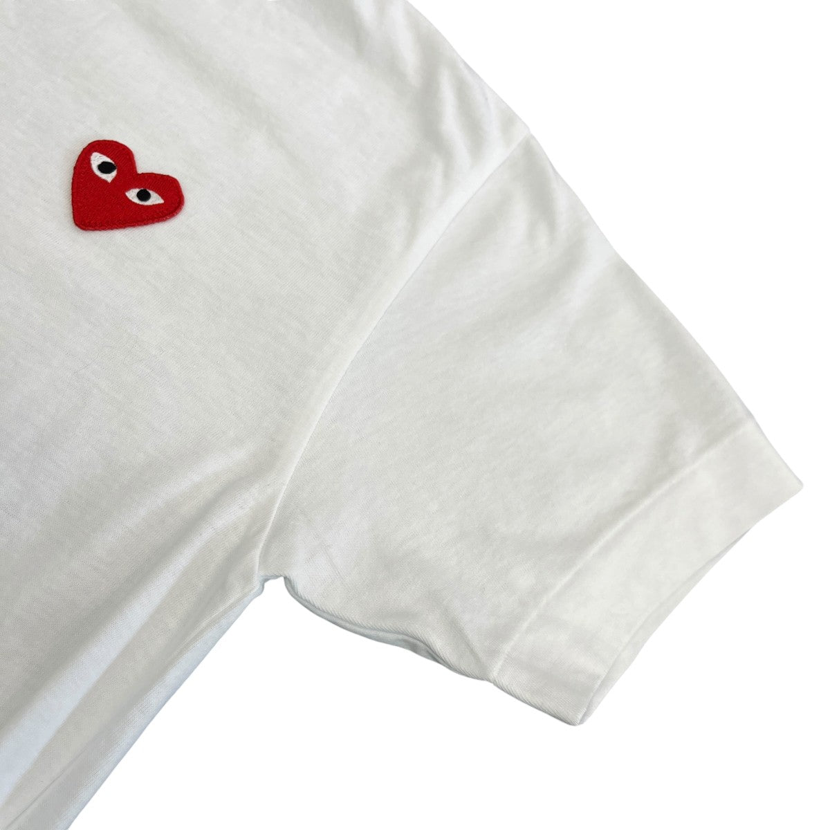 AD2024 T-Shirt With Red EmblemTシャツAX-T108