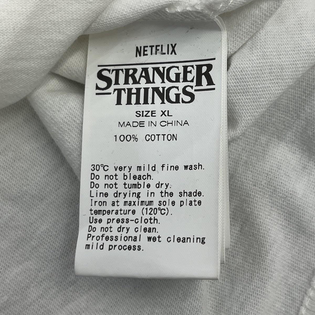 Stranger Things x V．A． BITCHIN’’! Teeプリント半袖Tシャツ