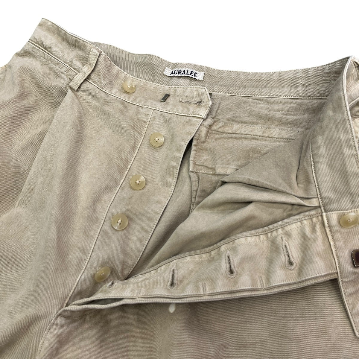 AURALEE 26SSGARMENT-DYED FINX LIGHT CHINO ONE-TUCK WIDE PANTSチノパンA26SP02LF 古着・中古-3枚目のアイテム画像