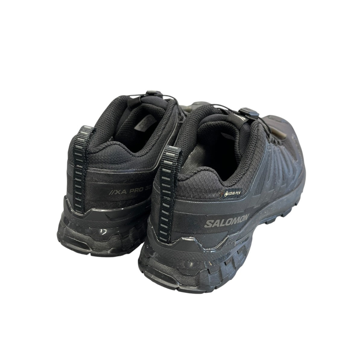 XA PRO 3D V9 GORE-TEX Wローカットスニーカー472708