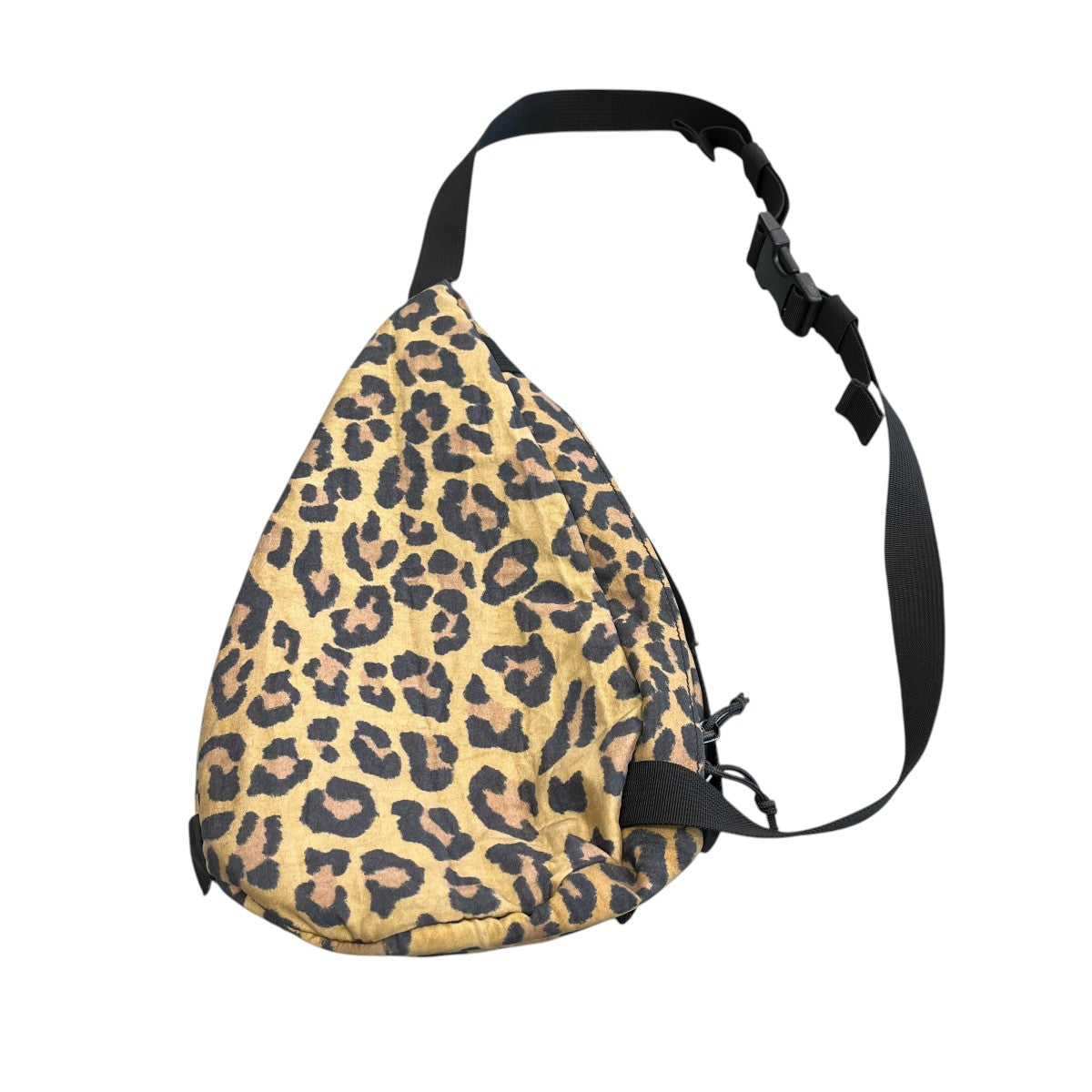 Sling Bag 4L Leopardショルダーバッグ