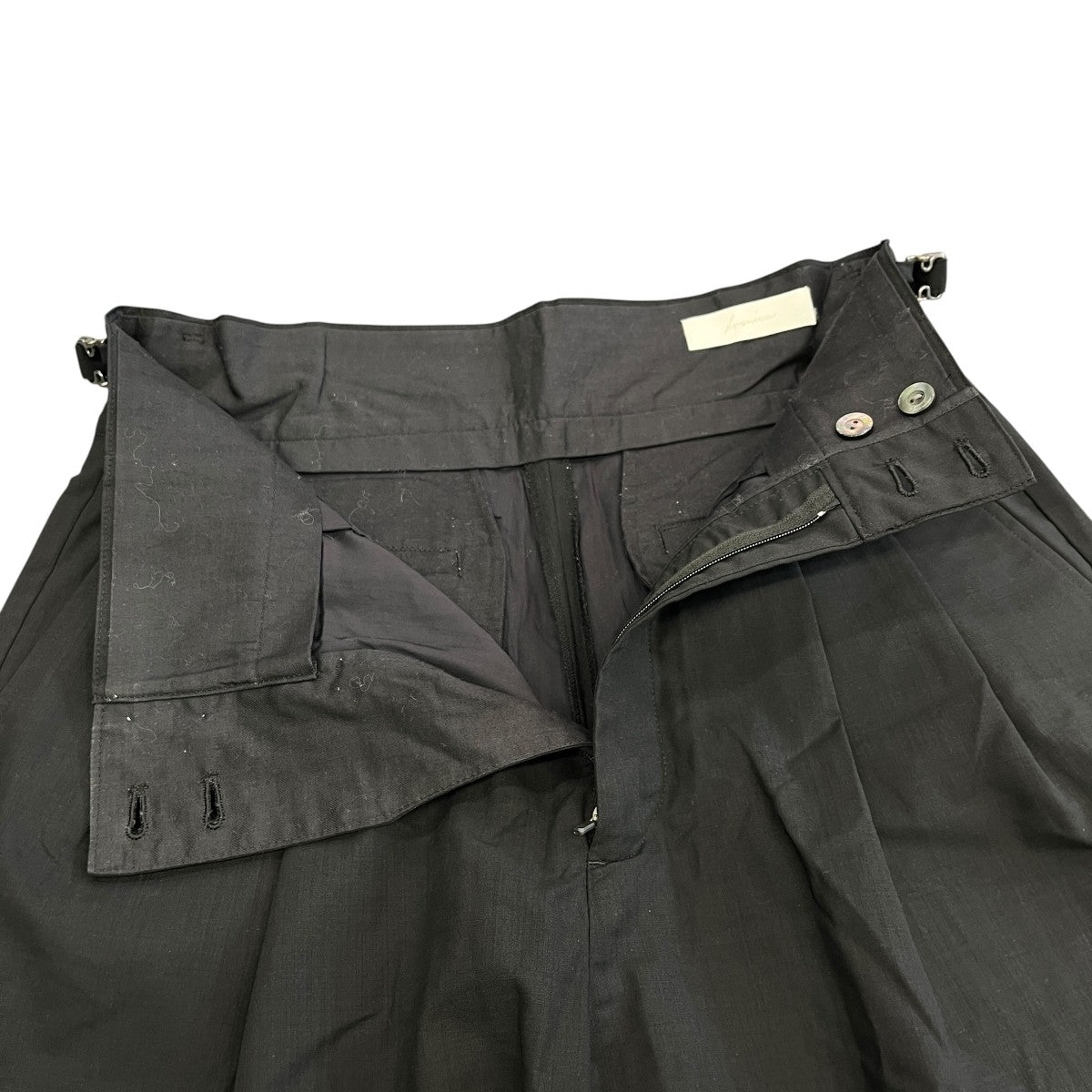 25SSTWO TUCKS WIDE SHORTSハーフパンツIH-25SS-P031-EST
