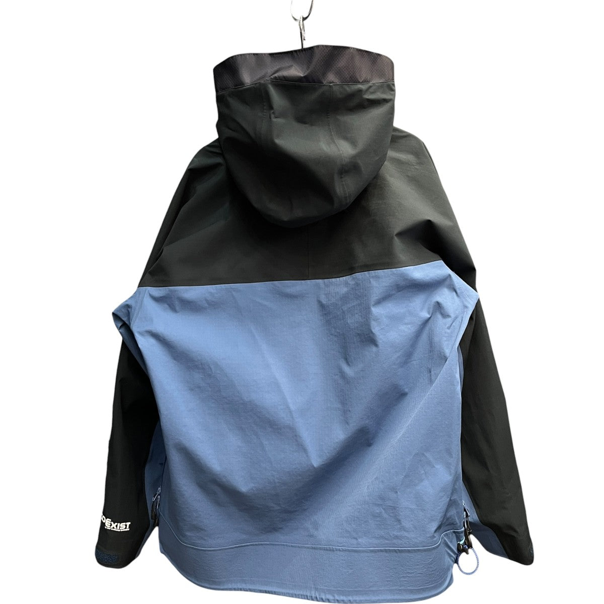 CMF OUTDOOR GARMENT SLASH SHELL COEXISTマウンテンパーカーCMF2401-J04C 古着・中古-2枚目のアイテム画像