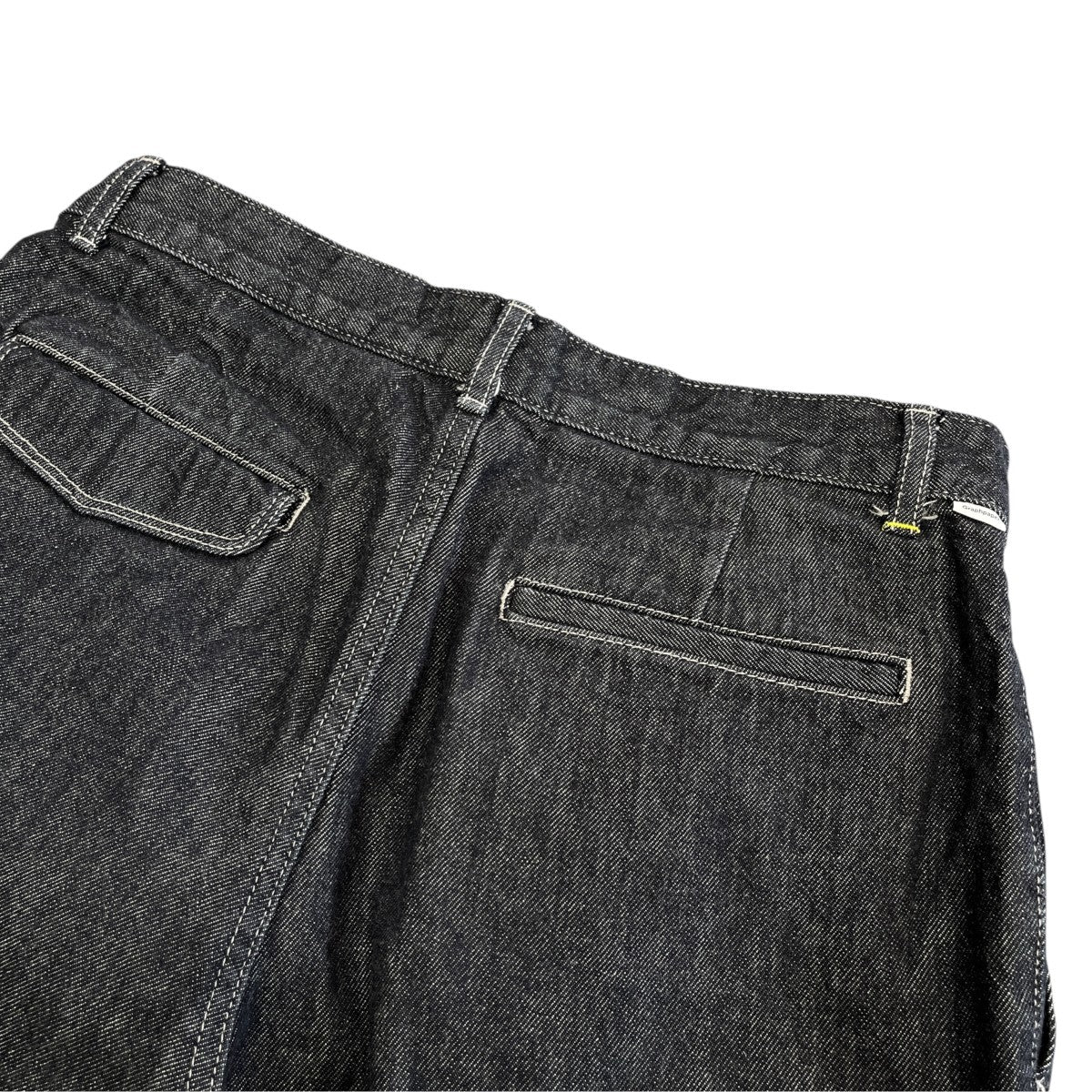 Colorfast Denim Two Tuck Tapered PantsデニムパンツGU242 40216B