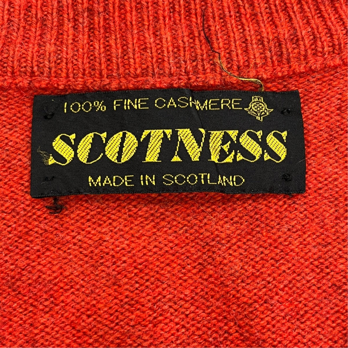 80s Scottish cashmere薄手ニット