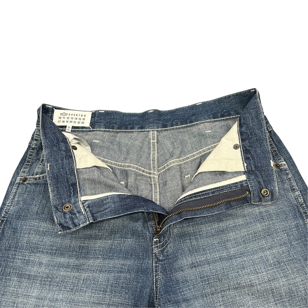 26AWトリーテッド デニムパンツデニムパンツS51LA0193