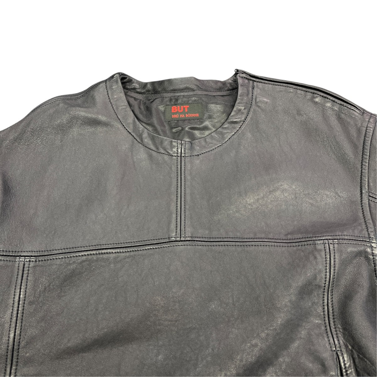 BUT BEHATI Crew Neck Pullover Leather JacketレザージャケットBUT0024A