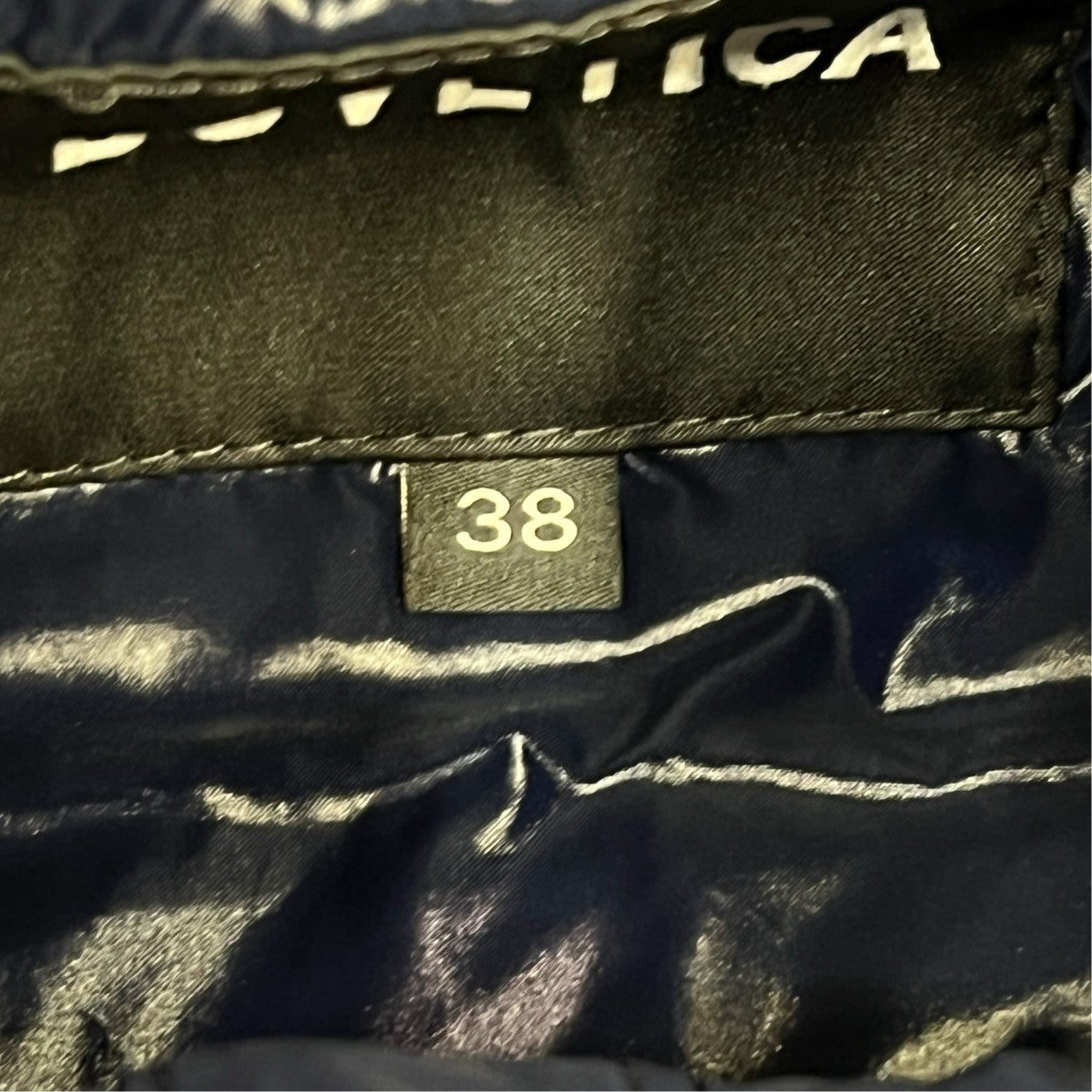 DUVETICA ダウンジャケット 古着・中古-7枚目のアイテム画像