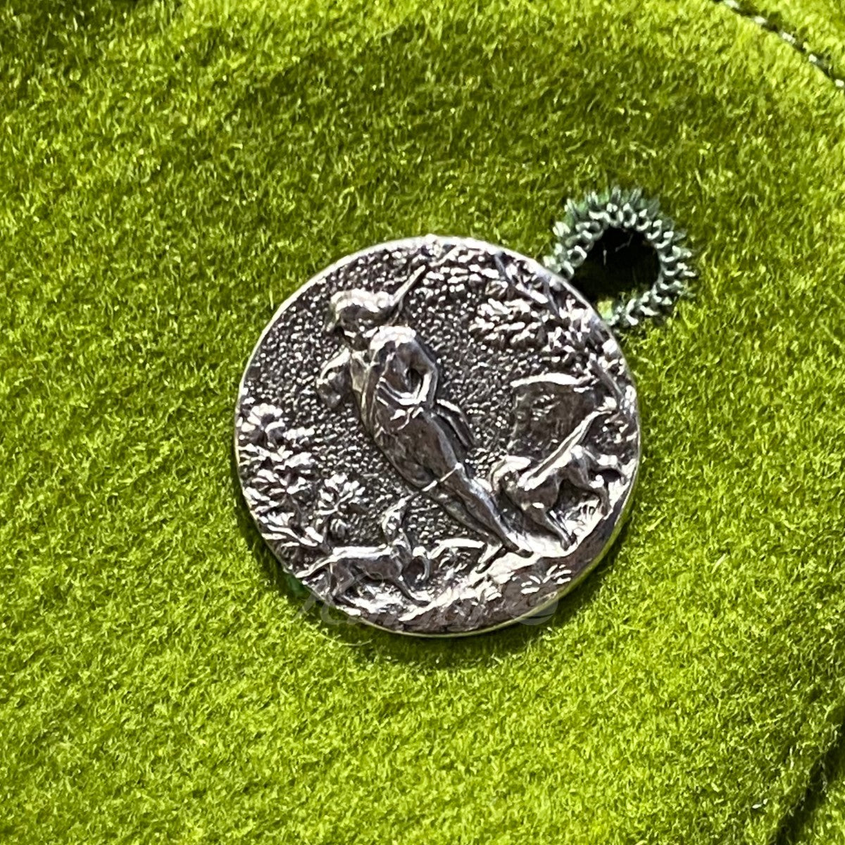 メダルボタン 肩パッド入りジャケット