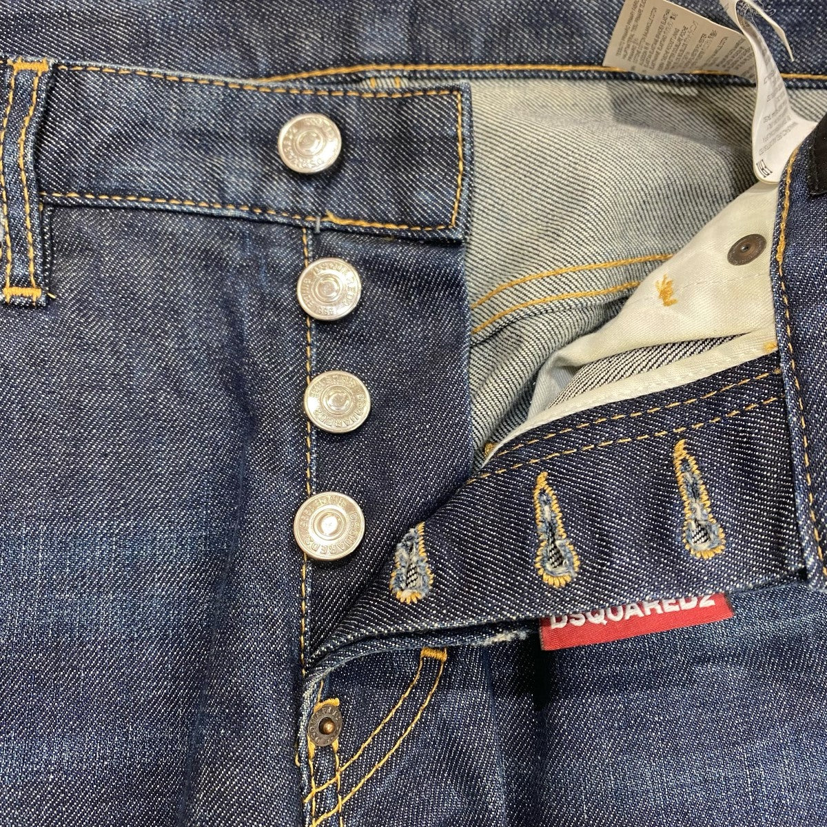 DSQUARED2(ディースクエアード) スキニージーンズS74LB0155